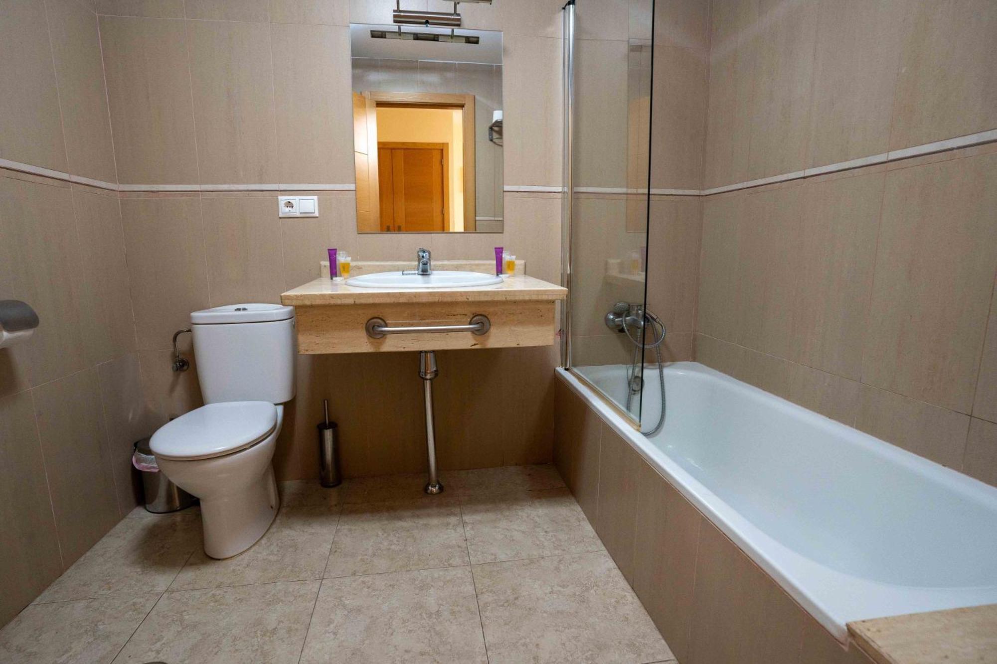 Hotel Sierra De Huesa Zimmer foto